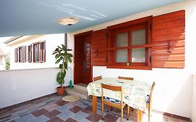 Apartment Pifar